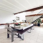 Дом отдыха 6 Bedroom Pet Friendly In