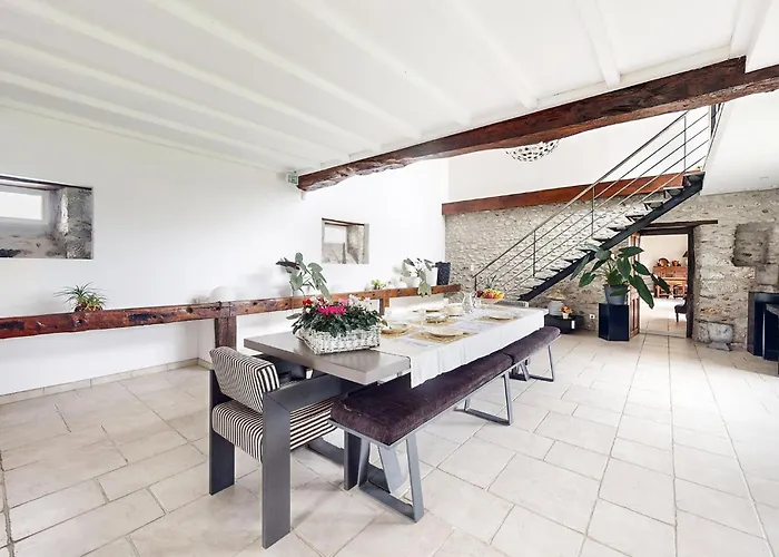 Сasa de vacaciones In With Wifi